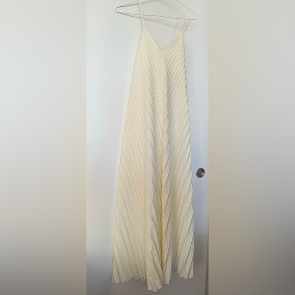 Claude Jumpsuit - Picture 9 of 12